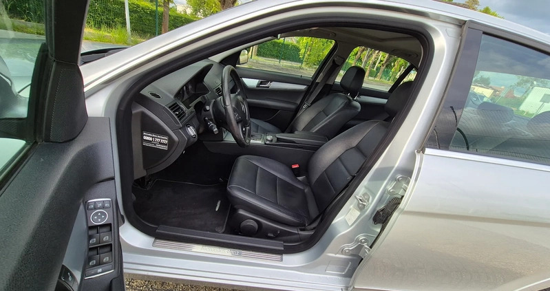 Mercedes-Benz Klasa C cena 32500 przebieg: 218000, rok produkcji 2009 z Dynów małe 742